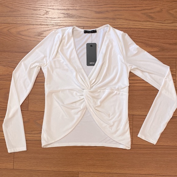 21 Saints junior white twisted front open stomach top, V neck long sleeve M - Picture 8 of 10